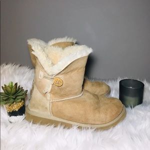 Ugg Bailey button boots